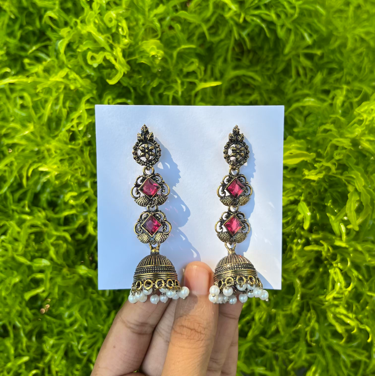 Hanging jhumka 