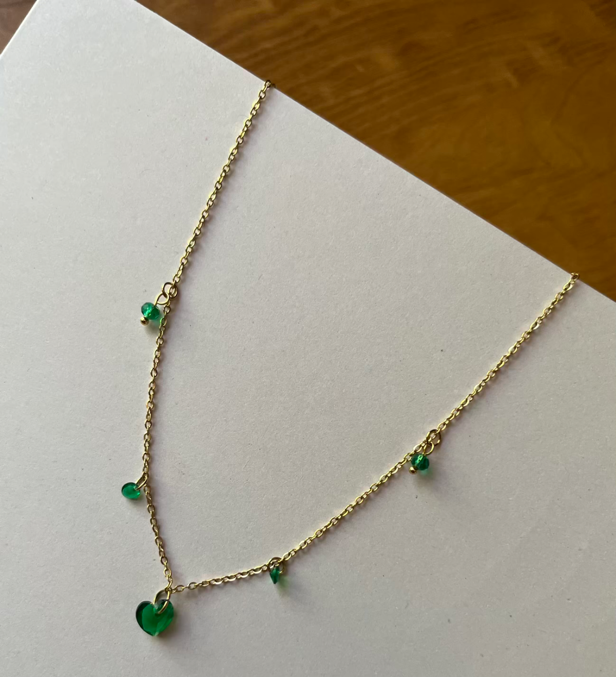 Green charm chain golden 