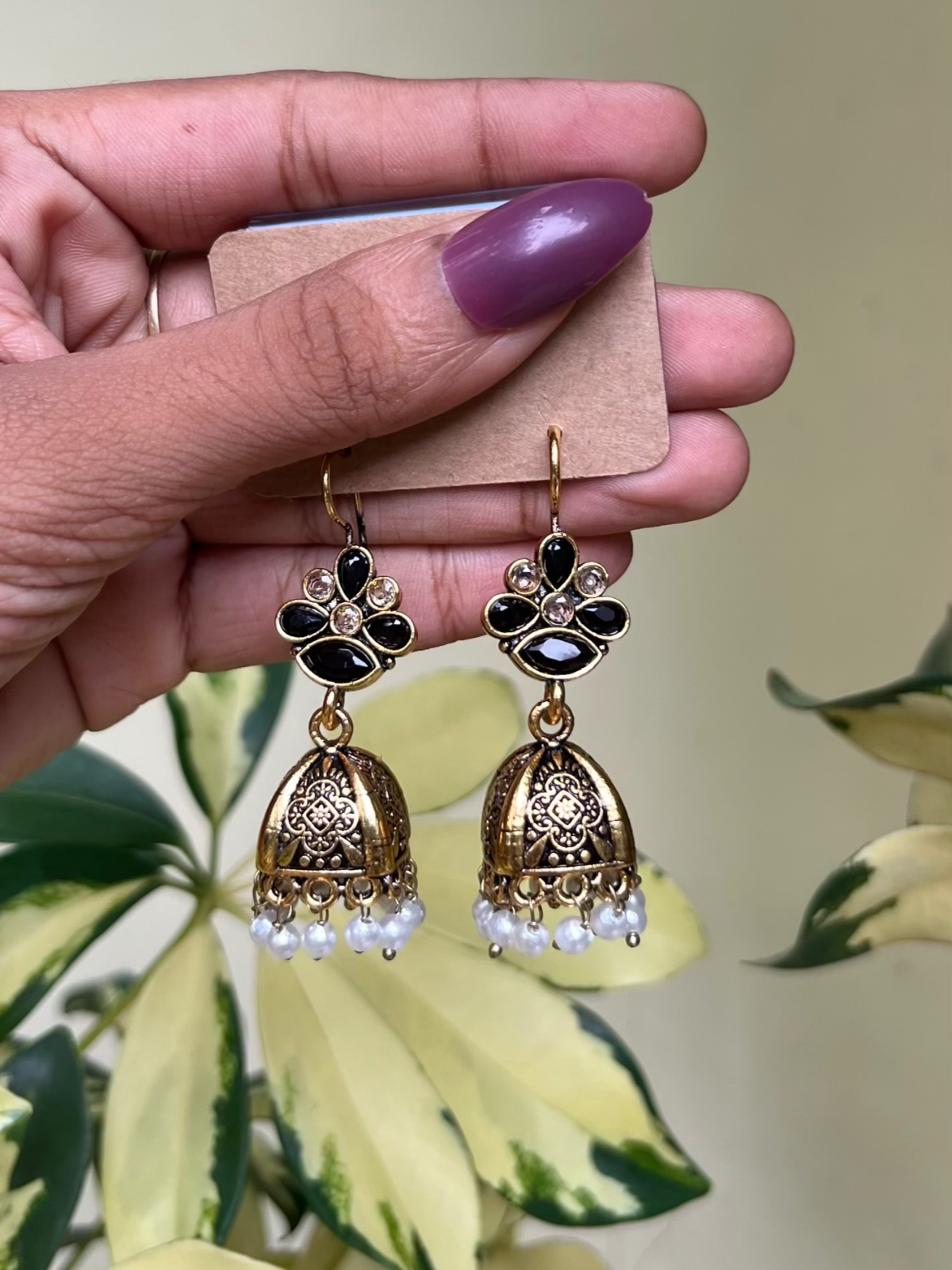 Dipti jhumka